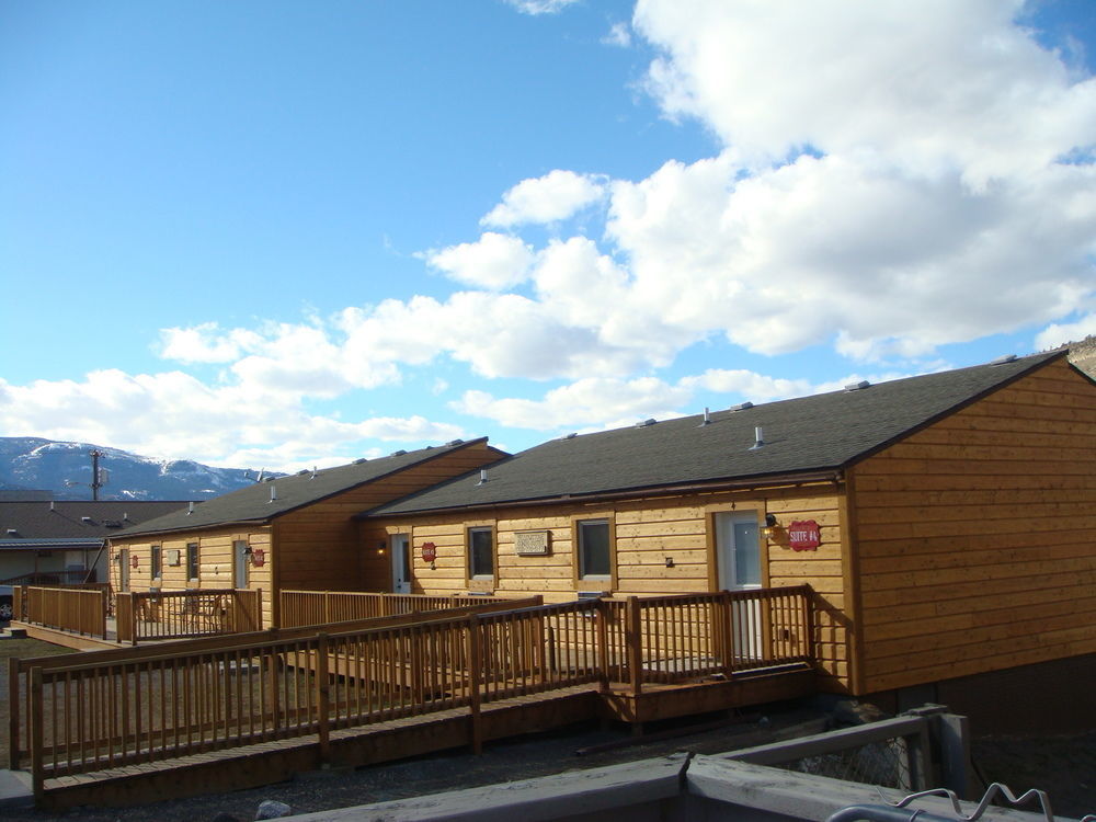 Yellowstone Condos & Suites Гардинър Екстериор снимка