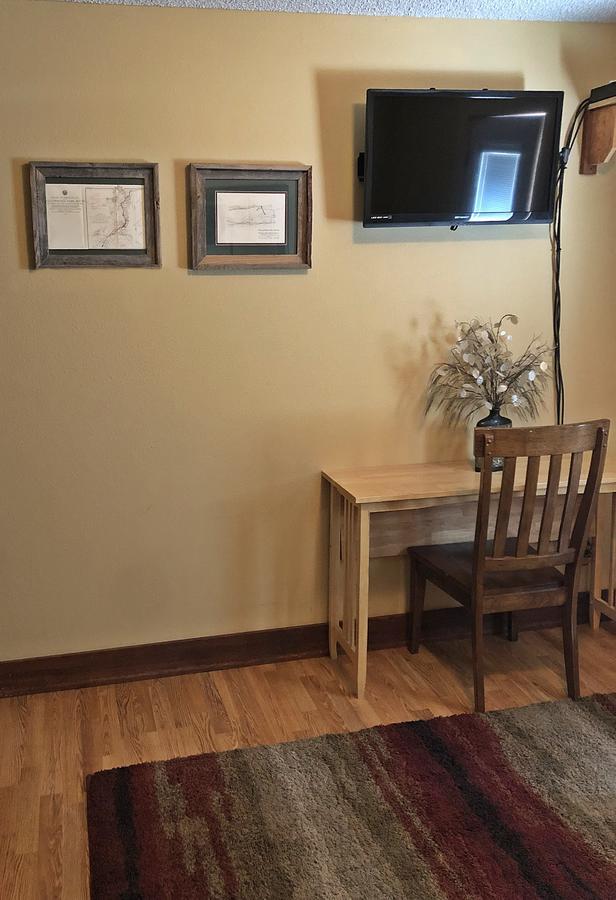 Yellowstone Condos & Suites Гардинър Екстериор снимка